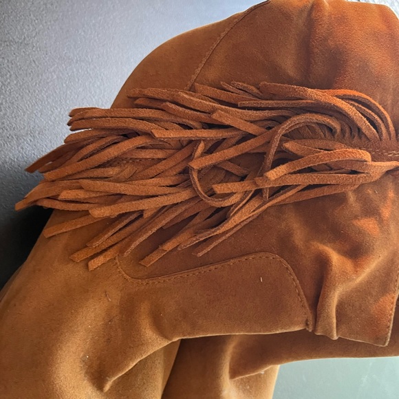 Rampage size 8 Bootie’s Tan with Fringe - Picture 4 of 7